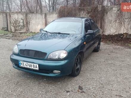 Зеленый Дэу Ланос, объемом двигателя 1.6 л и пробегом 291 тыс. км за 1999 $, фото 1 на Automoto.ua