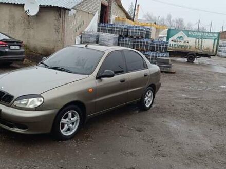 Зеленый Дэу Ланос, объемом двигателя 1.5 л и пробегом 278 тыс. км за 2600 $, фото 1 на Automoto.ua