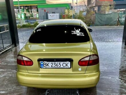 Зелений Деу Ланос, об'ємом двигуна 1.5 л та пробігом 216 тис. км за 2500 $, фото 1 на Automoto.ua