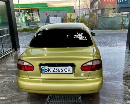 Зеленый Дэу Ланос, объемом двигателя 1.5 л и пробегом 216 тыс. км за 2500 $, фото 1 на Automoto.ua