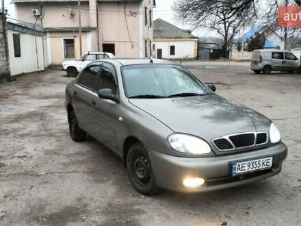 Зеленый Дэу Ланос, объемом двигателя 1.5 л и пробегом 221 тыс. км за 1900 $, фото 1 на Automoto.ua