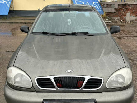 Зелений Деу Ланос, об'ємом двигуна 1.5 л та пробігом 260 тис. км за 1600 $, фото 1 на Automoto.ua