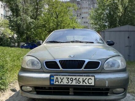 Дэу Ланос 2007 в Херсоне на Automoto.ua Зеленый Дэу Ланос, объемом двигателя 1.5 л и пробегом 227 тыс. км за 2400 $, фото 1 на Automoto.ua