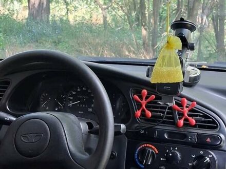 Зелений Деу Ланос, об'ємом двигуна 1.5 л та пробігом 200 тис. км за 2000 $, фото 1 на Automoto.ua