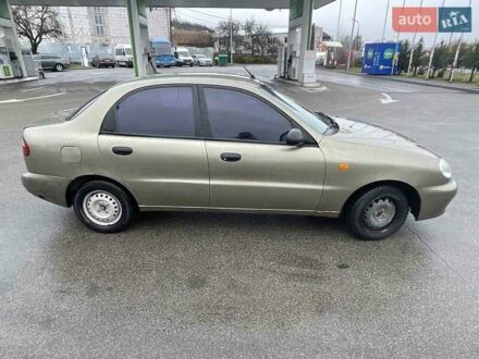 Зеленый Дэу Ланос, объемом двигателя 1.4 л и пробегом 207 тыс. км за 2200 $, фото 1 на Automoto.ua