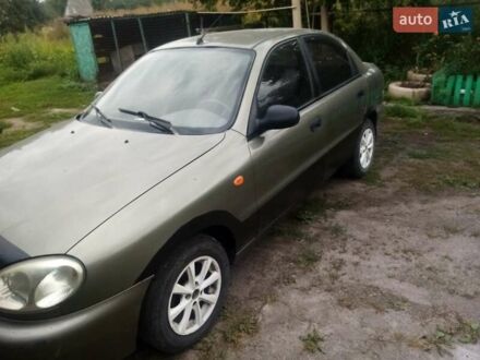 Деу Ланос 2007 у Фастове на Automoto.ua Зелений Деу Ланос, об'ємом двигуна 1.5 л та пробігом 190 тис. км за 2000 $, фото 1 на Automoto.ua