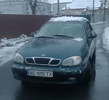 Деу Ланос 2007 у Новомосковске на Automoto.ua Зелений Деу Ланос, об'ємом двигуна 1.5 л та пробігом 230 тис. км за 2300 $, фото 1 на Automoto.ua