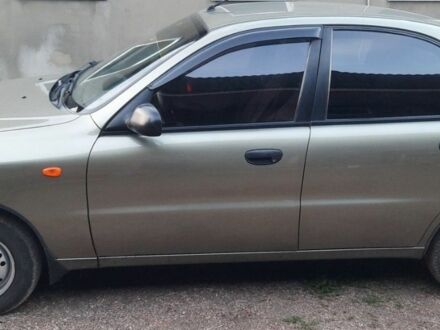 Зеленый Дэу Ланос, объемом двигателя 1.5 л и пробегом 120 тыс. км за 3000 $, фото 1 на Automoto.ua