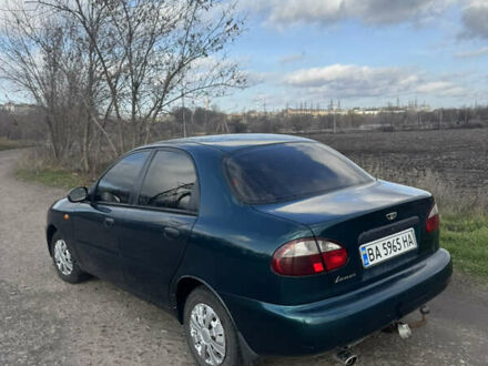 Зеленый Дэу Ланос, объемом двигателя 1.5 л и пробегом 250 тыс. км за 2800 $, фото 1 на Automoto.ua