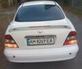 Белый Дэу Леганза, объемом двигателя 2 л и пробегом 250 тыс. км за 2300 $, фото 1 на Automoto.ua