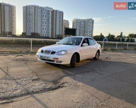 Білий Деу Леганза, об'ємом двигуна 2 л та пробігом 354 тис. км за 2000 $, фото 1 на Automoto.ua