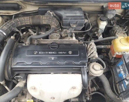 Бежевий Деу Леганза, об'ємом двигуна 2 л та пробігом 148 тис. км за 3000 $, фото 5 на Automoto.ua