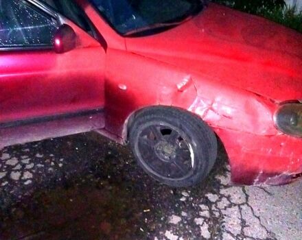 Червоний Деу Леганза, об'ємом двигуна 2 л та пробігом 200 тис. км за 850 $, фото 8 на Automoto.ua