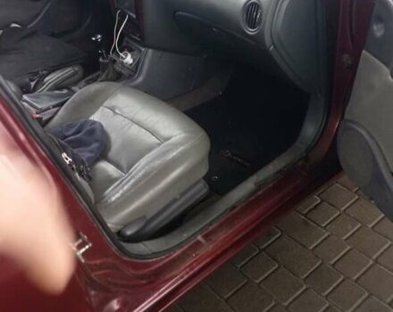 Красный Дэу Леганза, объемом двигателя 2 л и пробегом 450 тыс. км за 1185 $, фото 6 на Automoto.ua