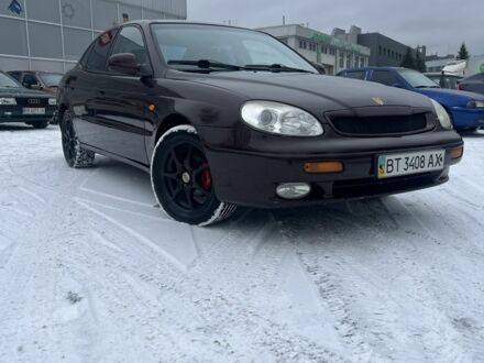 Красный Дэу Леганза, объемом двигателя 2 л и пробегом 350 тыс. км за 2000 $, фото 1 на Automoto.ua