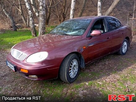 Дэу Леганза 1998 в Запорожье на Automoto.ua Красный Дэу Леганза, объемом двигателя 2 л и пробегом 0 тыс. км за 1000 $, фото 1 на Automoto.ua