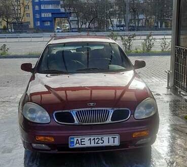 Красный Дэу Леганза, объемом двигателя 2 л и пробегом 253 тыс. км за 2800 $, фото 1 на Automoto.ua