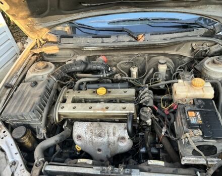 Серый Дэу Леганза, объемом двигателя 2.2 л и пробегом 200 тыс. км за 800 $, фото 1 на Automoto.ua