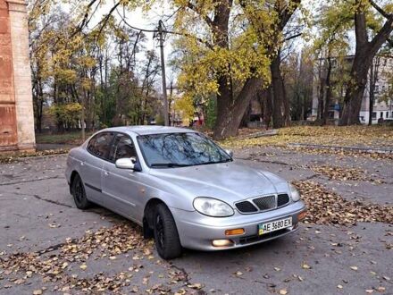 Серый Дэу Леганза, объемом двигателя 2 л и пробегом 447 тыс. км за 1999 $, фото 1 на Automoto.ua