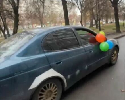 Синий Дэу Леганза, объемом двигателя 2 л и пробегом 200 тыс. км за 2000 $, фото 2 на Automoto.ua