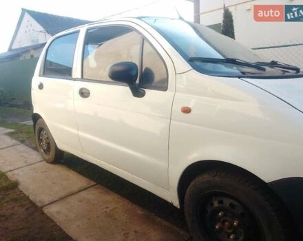 Белый Дэу Матиз, объемом двигателя 0.8 л и пробегом 177 тыс. км за 1200 $, фото 3 на Automoto.ua