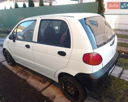 Белый Дэу Матиз, объемом двигателя 0.8 л и пробегом 177 тыс. км за 1200 $, фото 3 на Automoto.ua