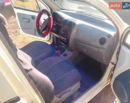 Белый Дэу Матиз, объемом двигателя 0.8 л и пробегом 177 тыс. км за 1200 $, фото 7 на Automoto.ua