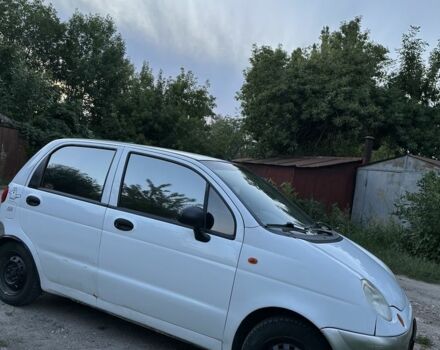 Белый Дэу Матиз, объемом двигателя 1 л и пробегом 187 тыс. км за 2500 $, фото 4 на Automoto.ua