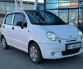 Белый Дэу Матиз, объемом двигателя 0.8 л и пробегом 194 тыс. км за 2400 $, фото 1 на Automoto.ua