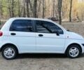 Білий Деу Матіз, об'ємом двигуна 1 л та пробігом 153 тис. км за 3300 $, фото 2 на Automoto.ua
