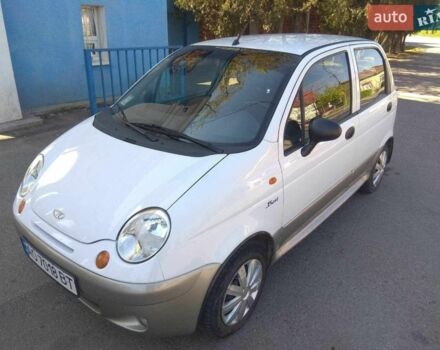 Білий Деу Матіз, об'ємом двигуна 1 л та пробігом 90 тис. км за 2000 $, фото 4 на Automoto.ua