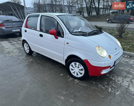 Белый Дэу Матиз, объемом двигателя 0.8 л и пробегом 35 тыс. км за 1600 $, фото 2 на Automoto.ua