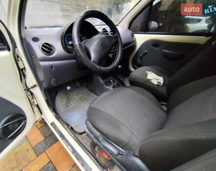 Білий Деу Матіз, об'ємом двигуна 0.8 л та пробігом 270 тис. км за 2100 $, фото 3 на Automoto.ua