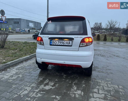 Белый Дэу Матиз, объемом двигателя 0.8 л и пробегом 35 тыс. км за 1600 $, фото 5 на Automoto.ua
