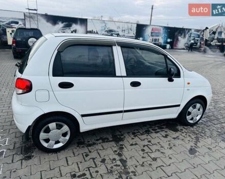Білий Деу Матіз, об'ємом двигуна 0.8 л та пробігом 72 тис. км за 3300 $, фото 3 на Automoto.ua