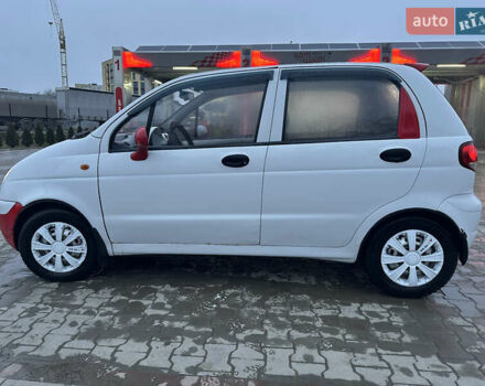 Белый Дэу Матиз, объемом двигателя 0.8 л и пробегом 35 тыс. км за 1600 $, фото 7 на Automoto.ua
