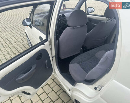 Белый Дэу Матиз, объемом двигателя 0.8 л и пробегом 75 тыс. км за 1999 $, фото 8 на Automoto.ua