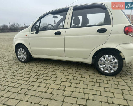 Белый Дэу Матиз, объемом двигателя 0.8 л и пробегом 75 тыс. км за 1999 $, фото 7 на Automoto.ua