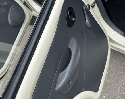 Белый Дэу Матиз, объемом двигателя 0.8 л и пробегом 75 тыс. км за 1999 $, фото 20 на Automoto.ua