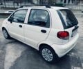 Белый Дэу Матиз, объемом двигателя 0.8 л и пробегом 154 тыс. км за 2350 $, фото 3 на Automoto.ua