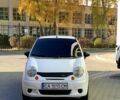 Белый Дэу Матиз, объемом двигателя 0.8 л и пробегом 158 тыс. км за 2250 $, фото 1 на Automoto.ua