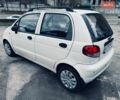 Белый Дэу Матиз, объемом двигателя 0.8 л и пробегом 165 тыс. км за 2200 $, фото 3 на Automoto.ua
