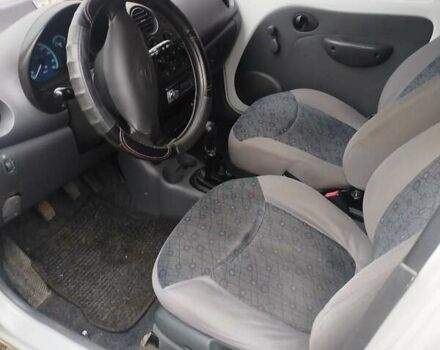 Білий Деу Матіз, об'ємом двигуна 0.8 л та пробігом 100 тис. км за 2200 $, фото 2 на Automoto.ua