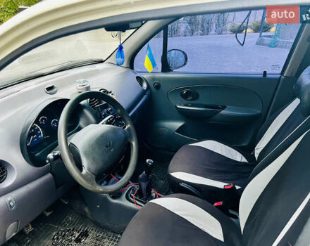 Белый Дэу Матиз, объемом двигателя 0.8 л и пробегом 136 тыс. км за 1800 $, фото 10 на Automoto.ua