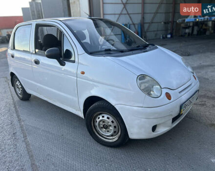 Белый Дэу Матиз, объемом двигателя 0.8 л и пробегом 140 тыс. км за 1550 $, фото 3 на Automoto.ua