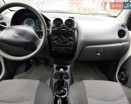 Белый Дэу Матиз, объемом двигателя 0.8 л и пробегом 63 тыс. км за 2700 $, фото 8 на Automoto.ua