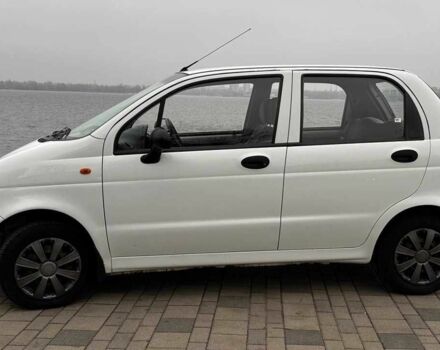 Белый Дэу Матиз, объемом двигателя 0.8 л и пробегом 66 тыс. км за 2600 $, фото 2 на Automoto.ua