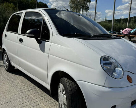 Белый Дэу Матиз, объемом двигателя 0.8 л и пробегом 80 тыс. км за 3400 $, фото 3 на Automoto.ua