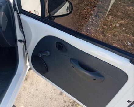 Белый Дэу Матиз, объемом двигателя 0.8 л и пробегом 100 тыс. км за 1400 $, фото 4 на Automoto.ua