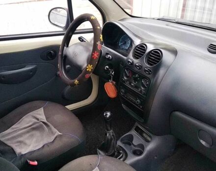 Белый Дэу Матиз, объемом двигателя 0.8 л и пробегом 153 тыс. км за 2900 $, фото 2 на Automoto.ua